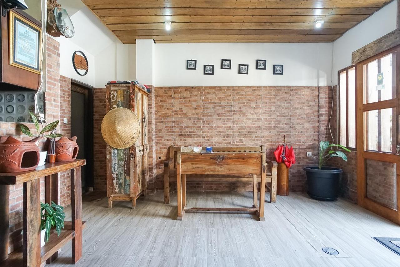 Pudi Homestay Canggu Exteriör bild